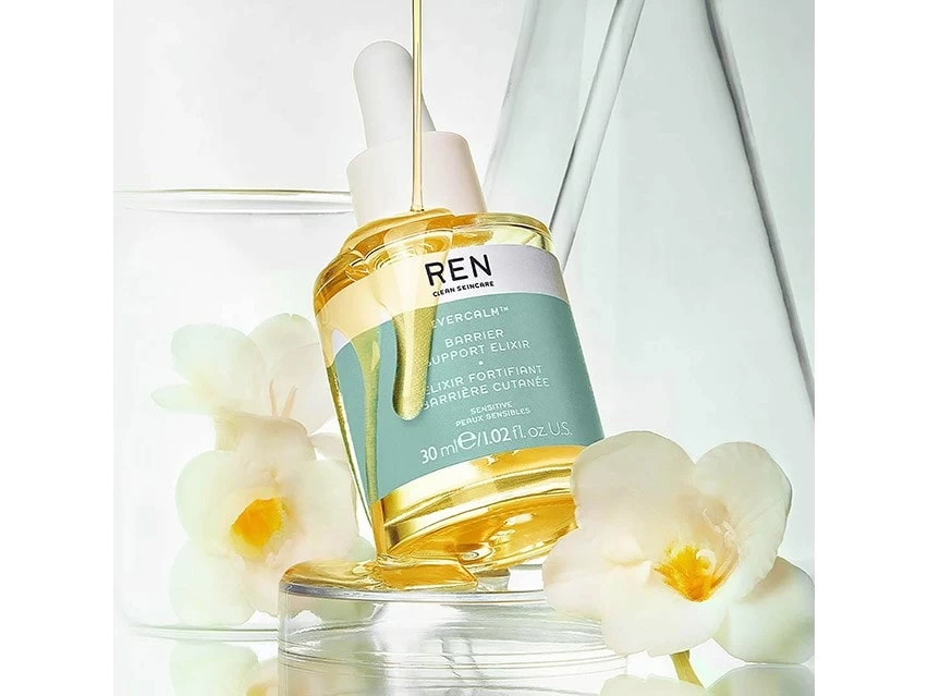 REN Clean Skincare Evercalm Barrier Support Face Oil 8 REN Clean Skincare Evercalm Barrier Support Face Oil - Image 6