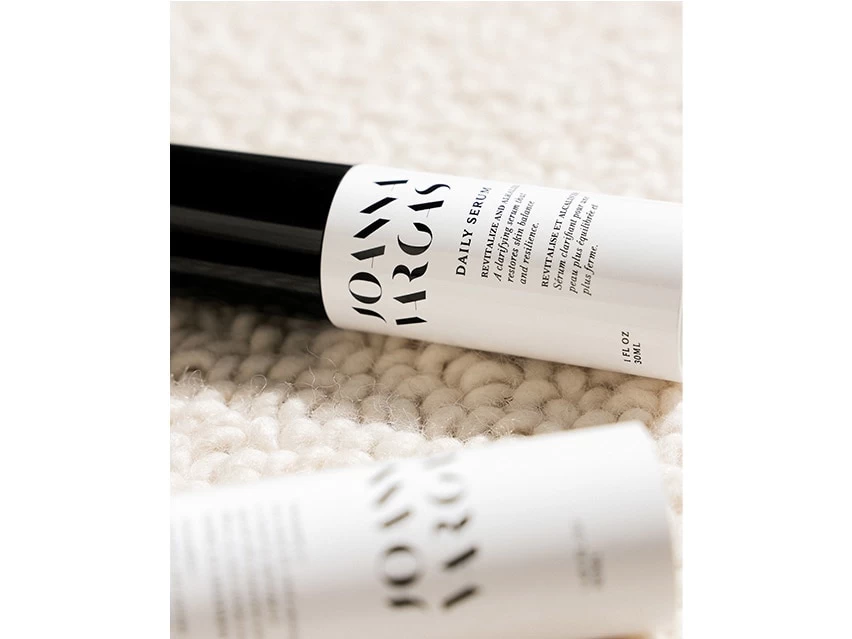 Joanna Vargas Vitamin C Face Wash With Salicylic & Hyaluronic Acid 10 Joanna Vargas Vitamin C Face Wash With Salicylic & Hyaluronic Acid - Image 8