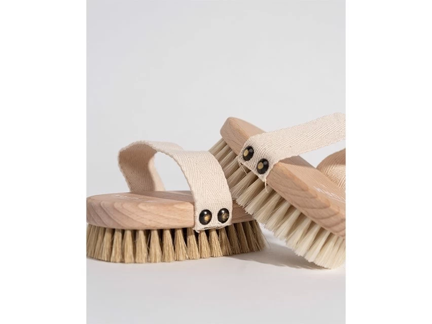 Dr. Barbara Sturm Body Brush - Soft 6 Dr. Barbara Sturm Body Brush - Soft - Image 4