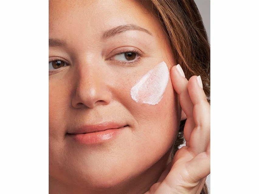 NEOSTRATA Defend Sheer Hydration SPF 40 6 NEOSTRATA Defend Sheer Hydration SPF 40 - Image 4