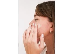 Joanna Vargas Vitamin C Face Wash With Salicylic & Hyaluronic Acid 12 Joanna Vargas Vitamin C Face Wash With Salicylic & Hyaluronic Acid -Care Products Store hukdmih2 202304191956571143