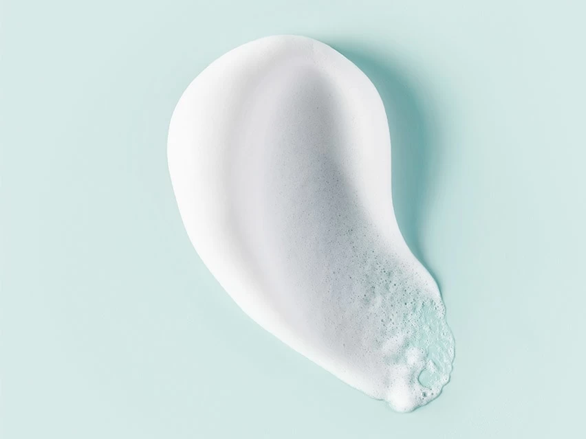 Ouidad VitalCurl+ Soft Defining Mousse 4 Ouidad VitalCurl+ Soft Defining Mousse - Image 2