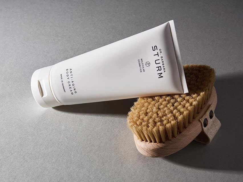 Dr. Barbara Sturm Body Brush - Soft 9 Dr. Barbara Sturm Body Brush - Soft - Image 7