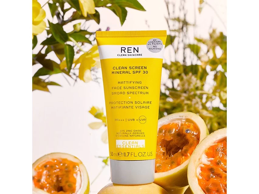 REN Clean Skincare Clean Screen Mineral SPF 30 Mattifying Face Sunscreen 8 REN Clean Skincare Clean Screen Mineral SPF 30 Mattifying Face Sunscreen - Image 6