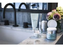 RéVive Skincare Intensite Cream Lustre Day Firming Moisture Cream SPF 30 -Care Products Store x3lbsmal 202303201527361569